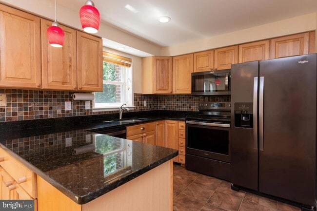 Building Photo - 13205 Black Walnut Ct