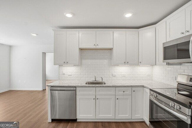 Building Photo - 428 Brookfield Dr