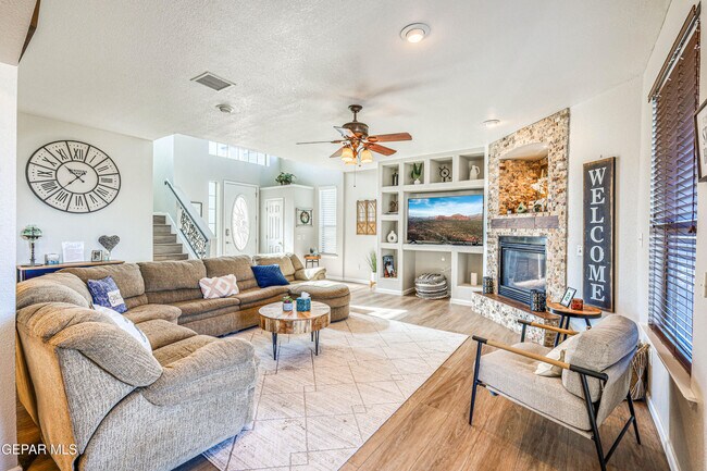 Building Photo - 1627 Brillo Del Sol Ct