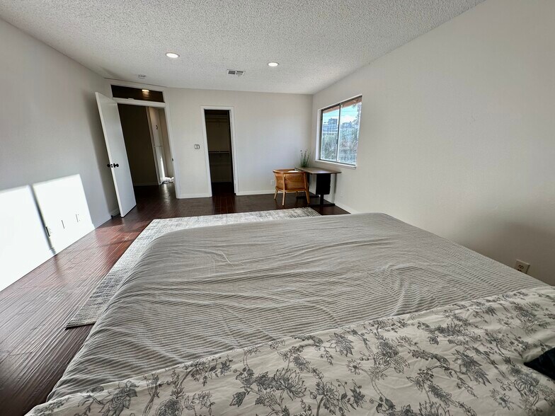 Building Photo - 4329 Murillo St