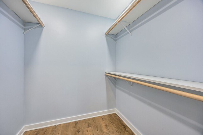 Building Photo - Newly Remodeled Beachside Home – Walk to the Ocean