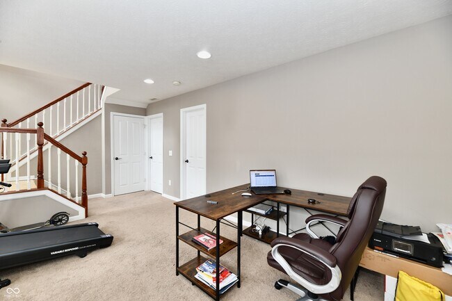 Building Photo - 1135 Cavendish Dr