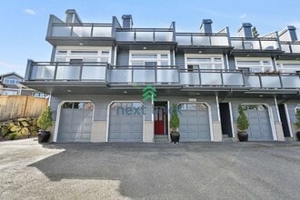 Building Photo - 3 BED & 3 BATH CONDO FOR RENT