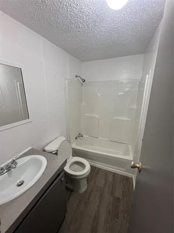 Building Photo - 541 Simmons Dr