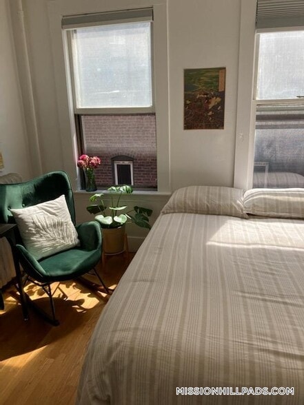 Building Photo - 55 S Huntington Ave