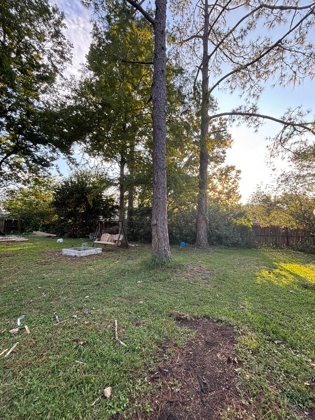 Building Photo - 11070 NW 60th Dr