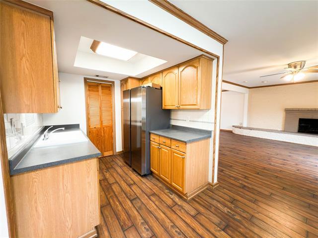 Building Photo - 8636 Strathmore Dr