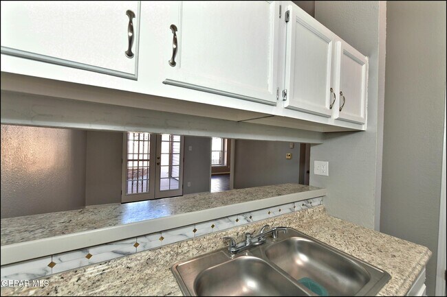 Building Photo - 6023 Bridalveil Dr