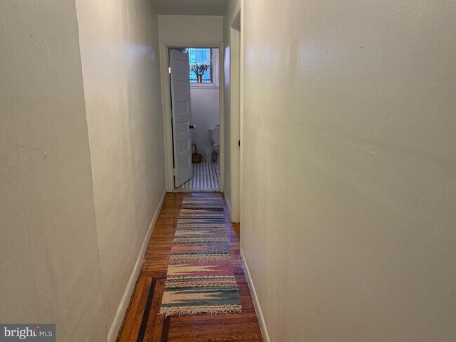 Building Photo - 259 S 46th St