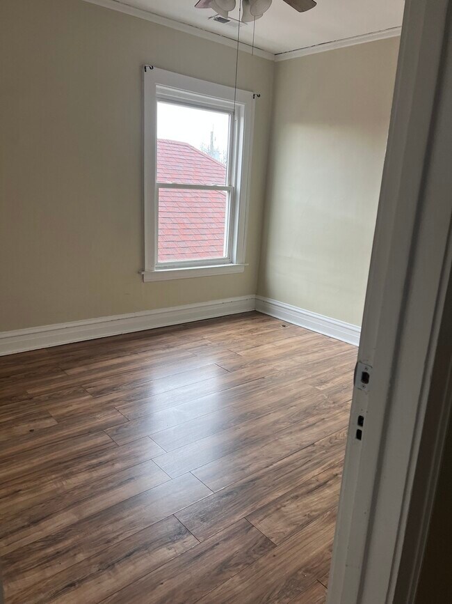 Building Photo - 6136 S Mozart St