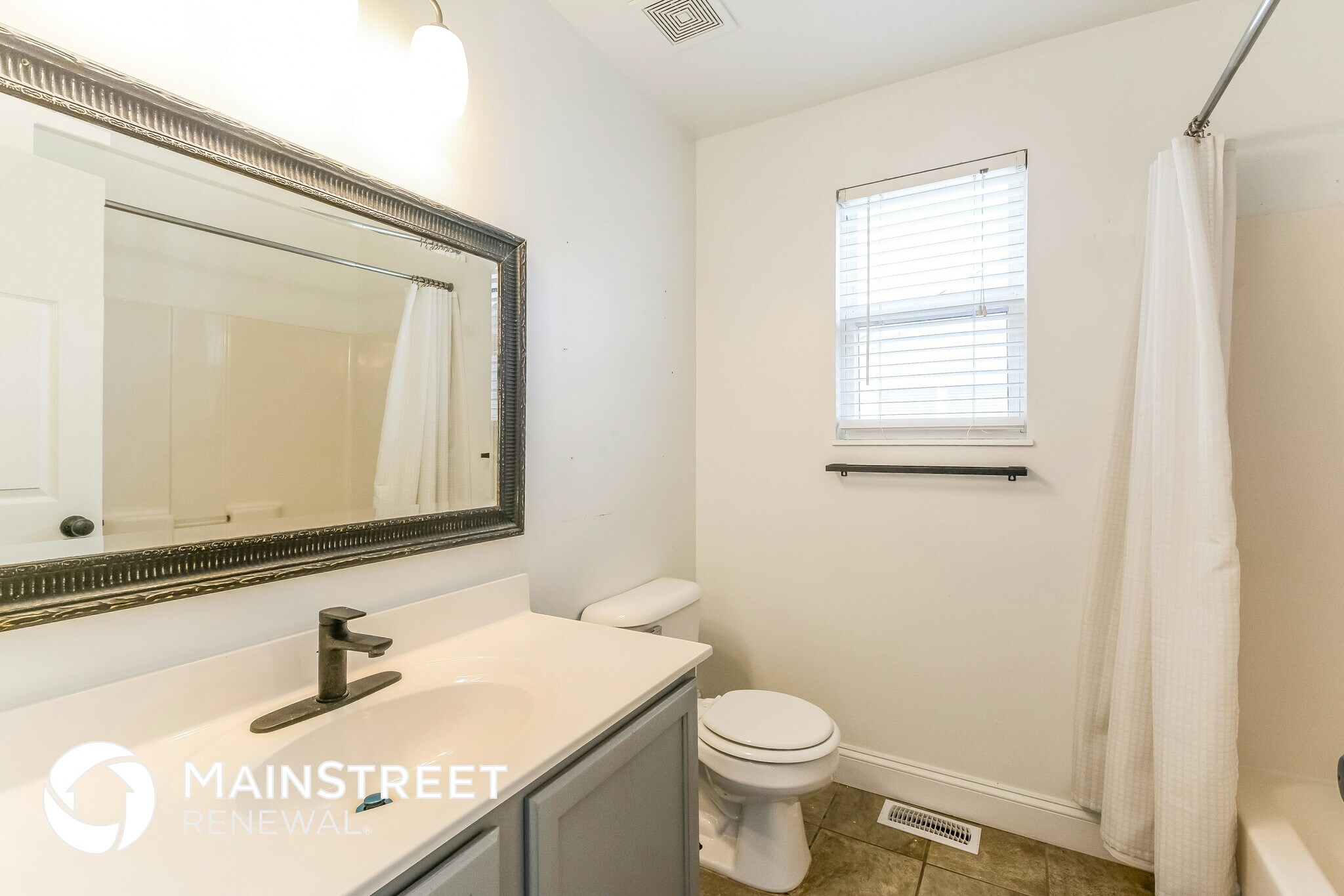 Building Photo - 9 Red Cedar Parc Ct
