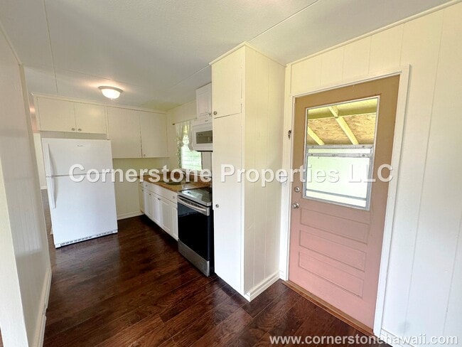 Building Photo - 528 Oneawa St