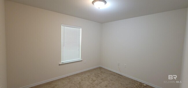 Building Photo - 7339 Franklin Square Ct