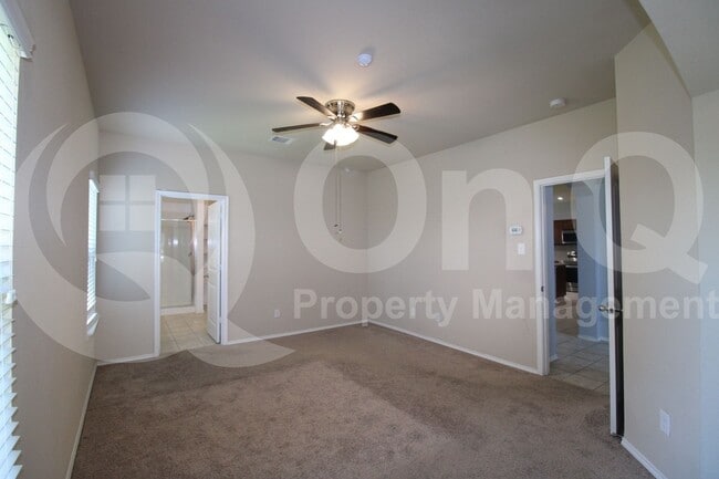 Building Photo - 1115 Quartz Trl