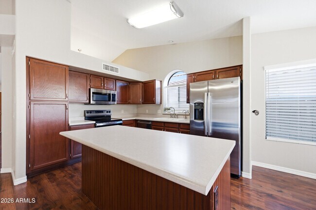 Building Photo - 7239 W Morrow Dr