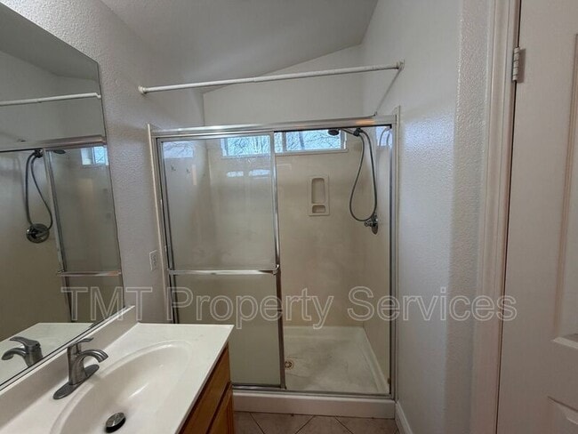 Building Photo - 9119 Willowberry Way