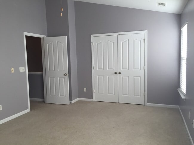Building Photo - Townhome in Lismore Village Available!