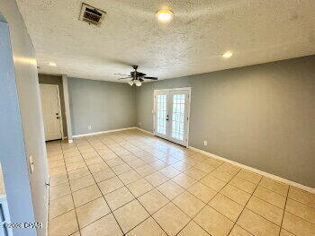 Building Photo - 2509 W 10th St