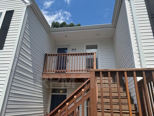 Building Photo - 924 Ironwood Dr