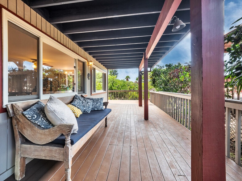 Building Photo - 68-1785-1785 Paakea St