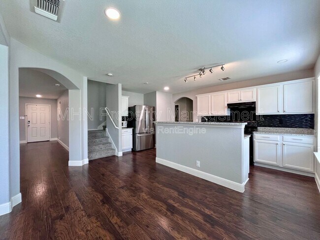 Building Photo - 8734 Snow Goose