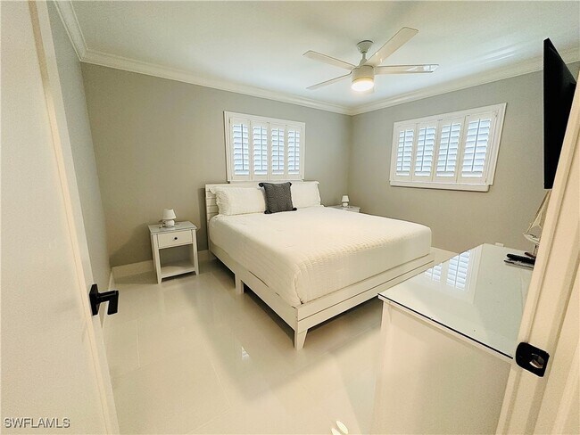 Building Photo - 140 W Pago Pago Dr