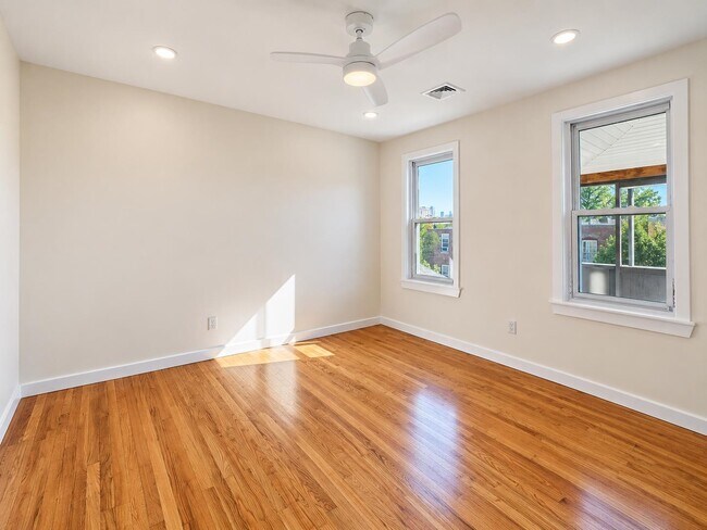 Building Photo - 51 64th St