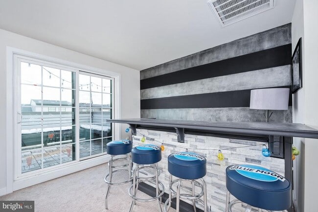 Building Photo - 1328 Trestle Dr