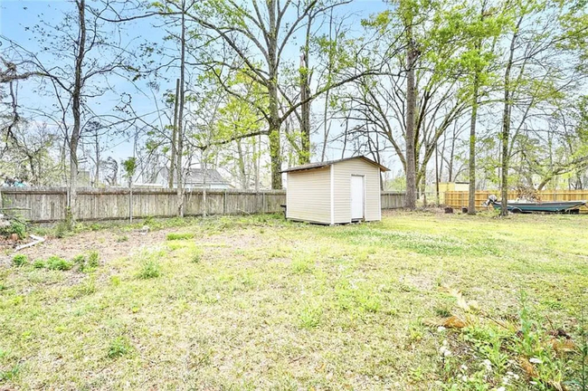 Building Photo - 370 Cedar Ln