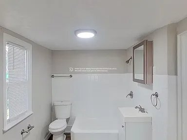 Building Photo - 526 Tauromee Ave