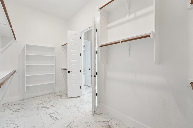 Building Photo - 4216 Caroline Mae Cv