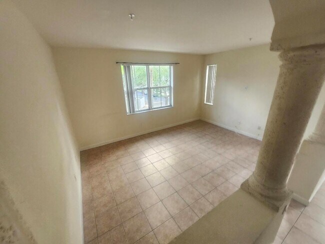 Building Photo - 3408 Shoma Dr