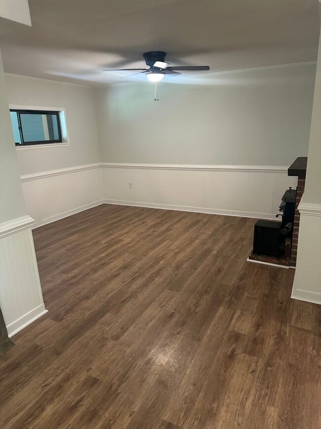 Building Photo - 9212 Groundhog Dr