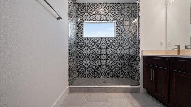 Building Photo - 15318 Lebeau Lp