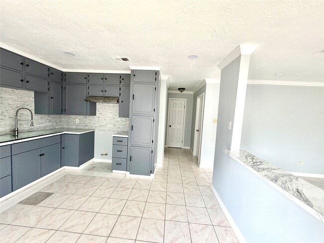 Building Photo - 718 Blue Rock Ct