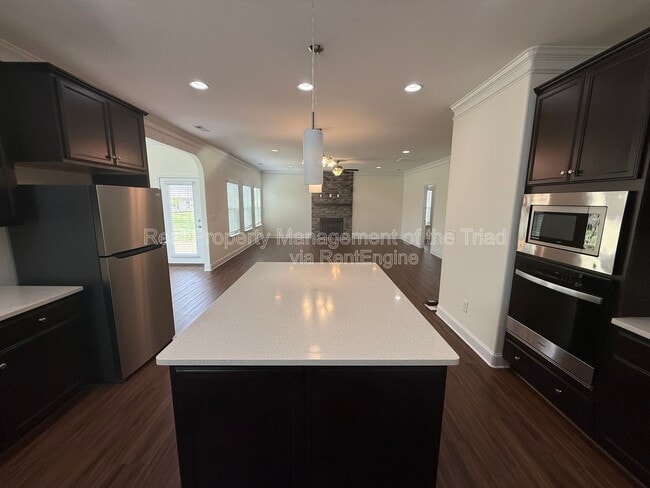 Building Photo - 5741 Marblehead Dr