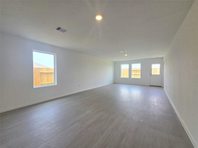 Building Photo - 28722 Texas Sparrow Ln