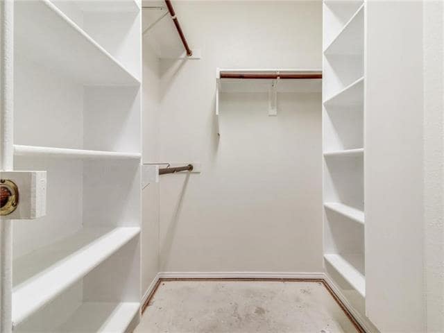 Building Photo - 7072 Chinquapin Dr