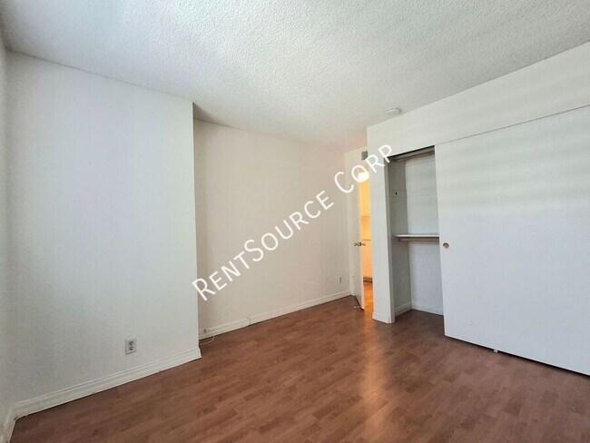 Building Photo - 20345 Rue Crevier