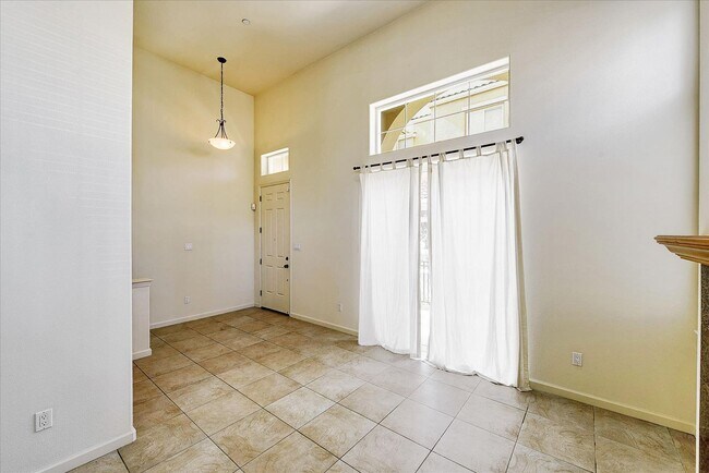 Building Photo - PRIME CORNER HOME NEAR TRAILS LIGHT-FILLED...