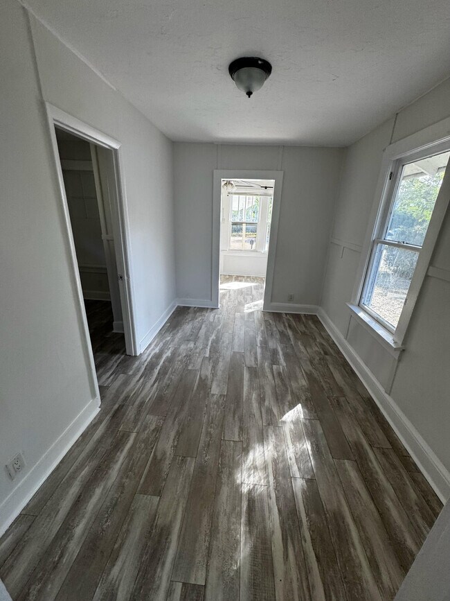 Building Photo - 315 N K St