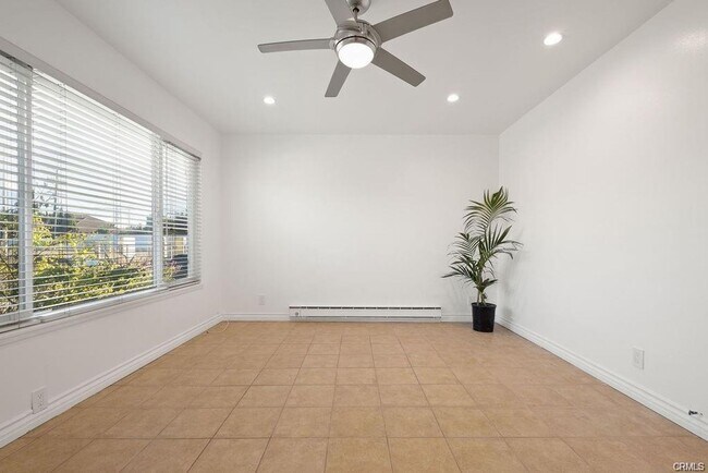 Building Photo - 10220 Ascot Cir