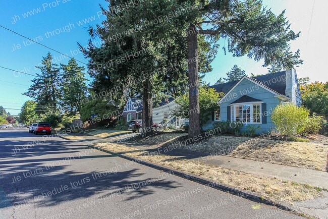 Primary Photo - 1612 NE 62nd Ave