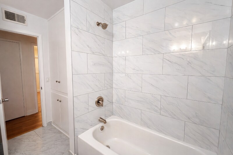 Building Photo - 8373 Wabash St