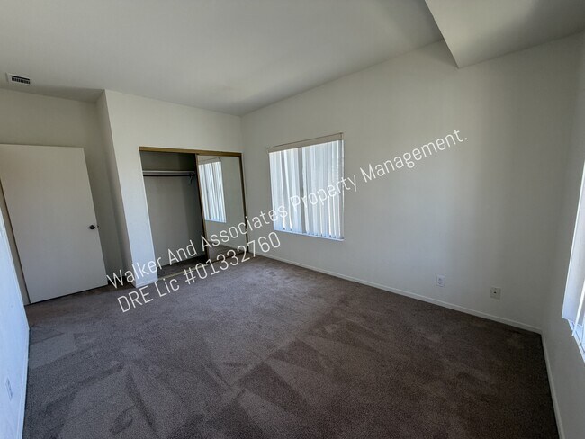 Building Photo - 122 Goodwin Rd