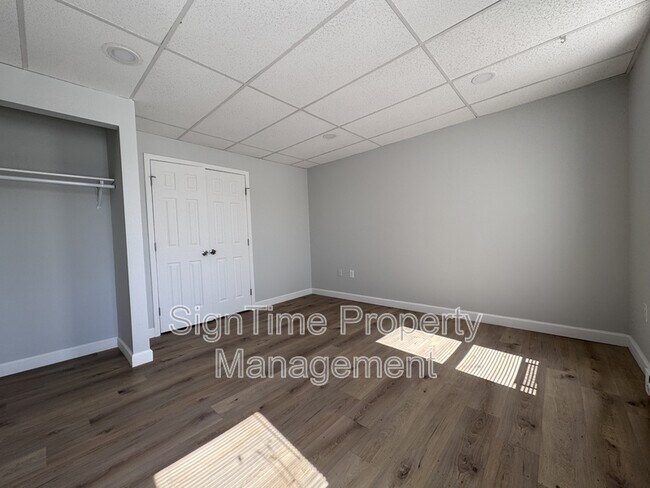 Building Photo - 229 Jonathan St