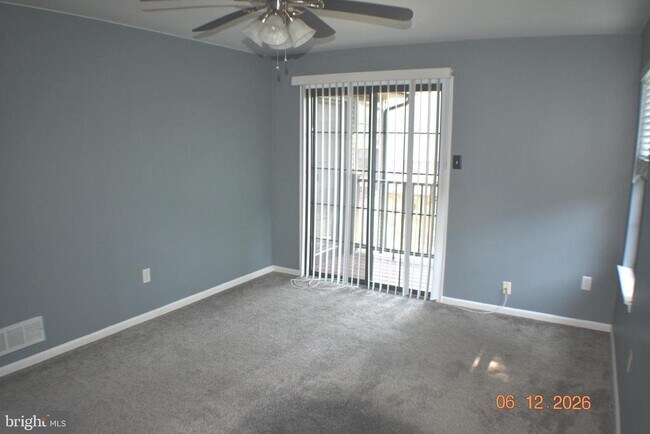 Building Photo - 32 Basswood Ct
