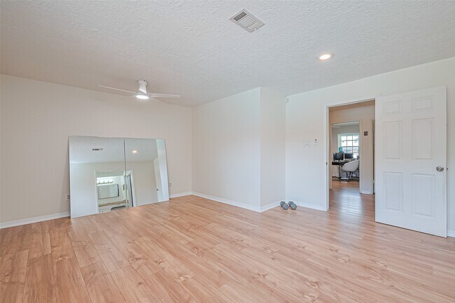 Building Photo - 8018 Zimmermann Dr