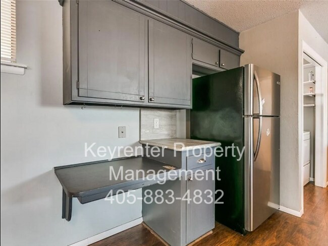 Building Photo - 507 NE 61st St