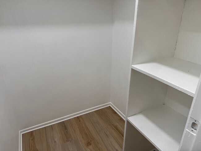 Building Photo - NOW OFFERING $400 OFF MOVE-IN COSTS Utilities Included – First Floor – In-Unit Washer/Dryer